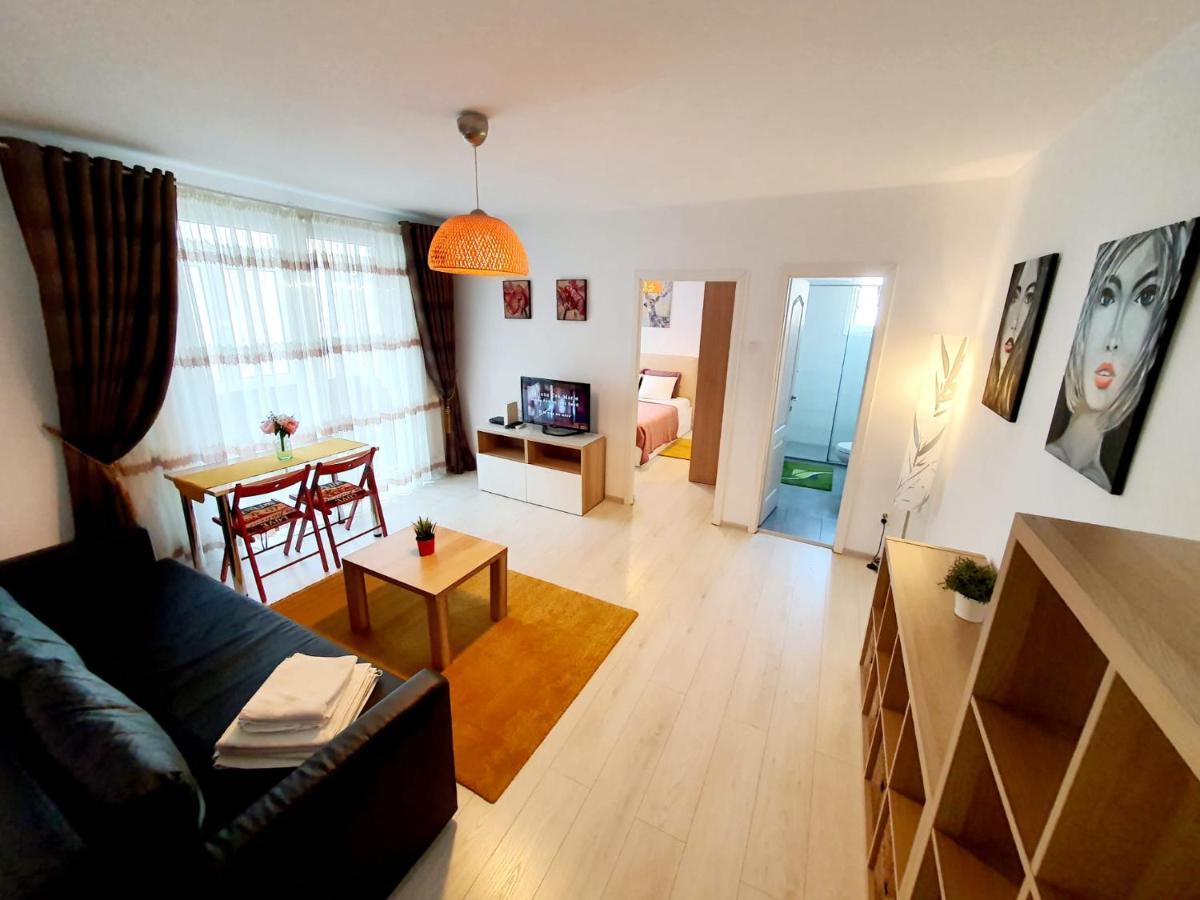 Downtown, Ideal For Longer Stays, Family Friendly Apartment - Nb73A Bucarest Esterno foto