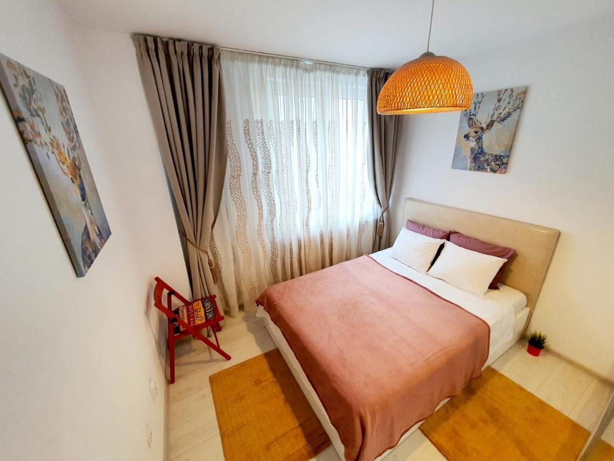 Downtown, Ideal For Longer Stays, Family Friendly Apartment - Nb73A Bucarest Esterno foto