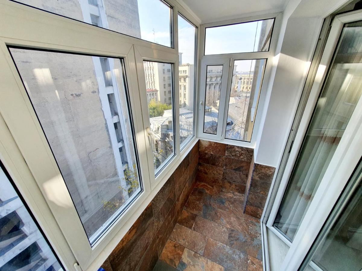 Downtown, Ideal For Longer Stays, Family Friendly Apartment - Nb73A Bucarest Esterno foto