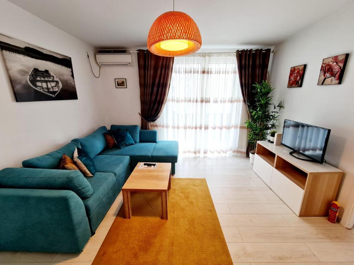 Downtown, Ideal For Longer Stays, Family Friendly Apartment - Nb73A Bucarest Esterno foto