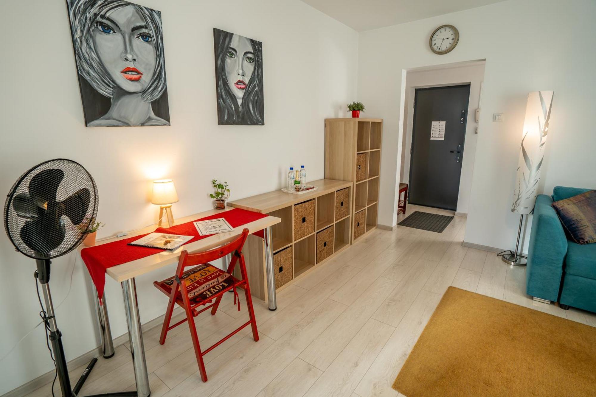 Downtown, Ideal For Longer Stays, Family Friendly Apartment - Nb73A Bucarest Esterno foto