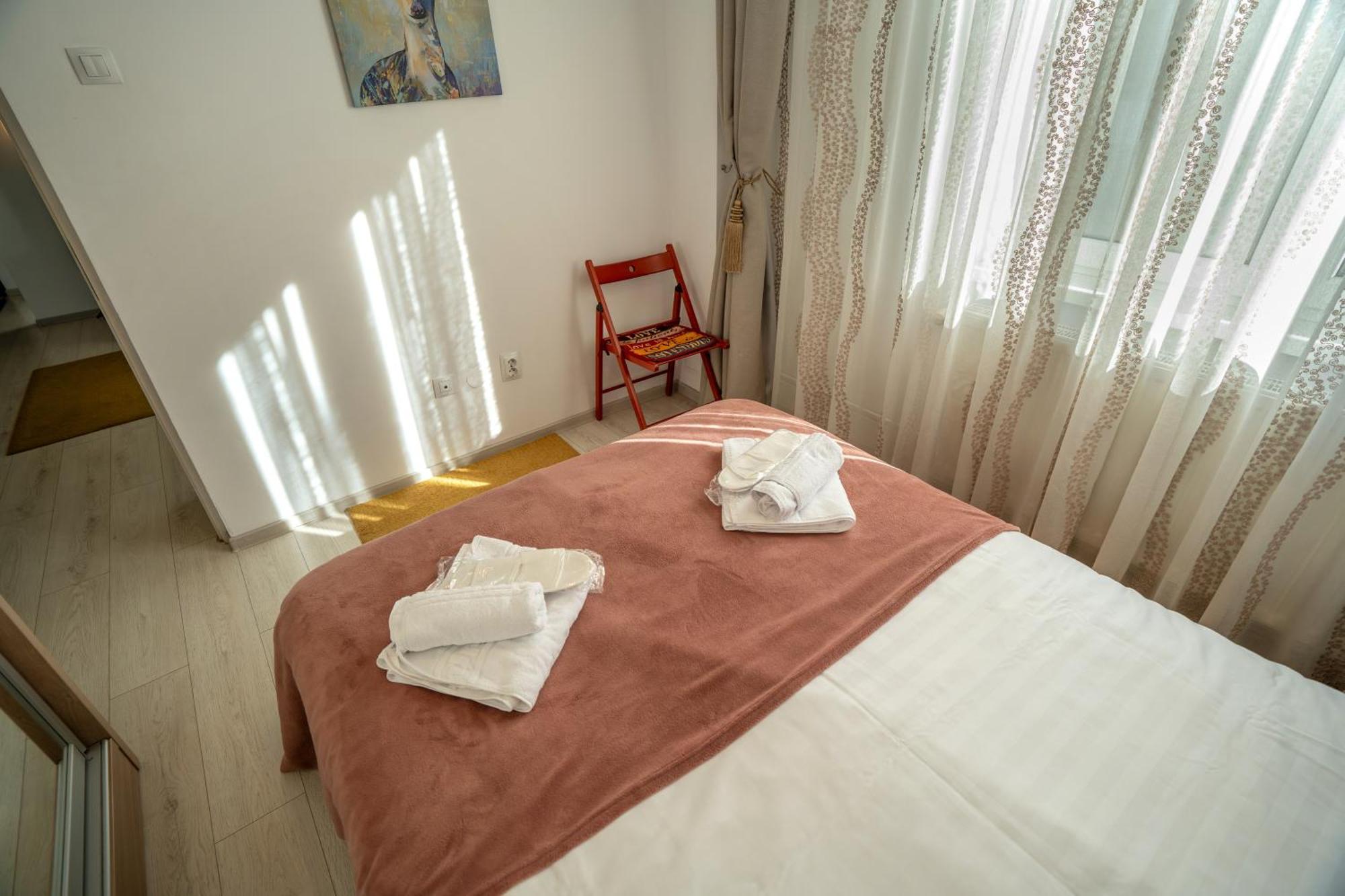 Downtown, Ideal For Longer Stays, Family Friendly Apartment - Nb73A Bucarest Esterno foto